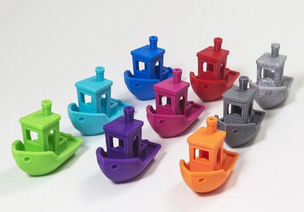 قایق‌های چندرنگ ساخته‌شده با فیلامنت PLA پرینت سه بعدی