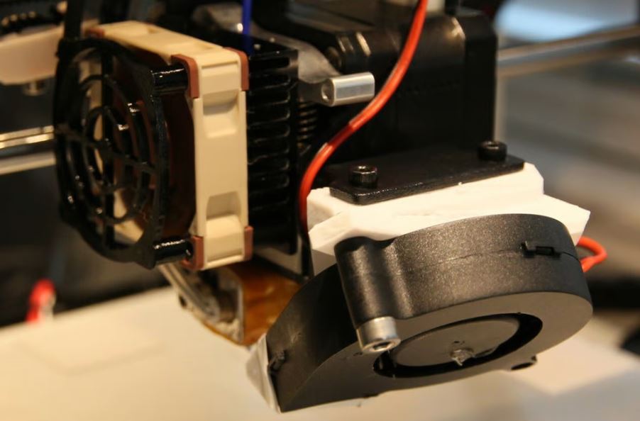 فن خنک کننده ی پرینتر سه بعدی
