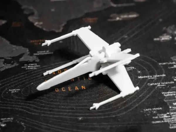ماکت هواپیما مدل کارتی X-Wing